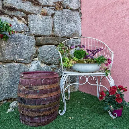 Small House Podgrade (Split-Dalmatia)
