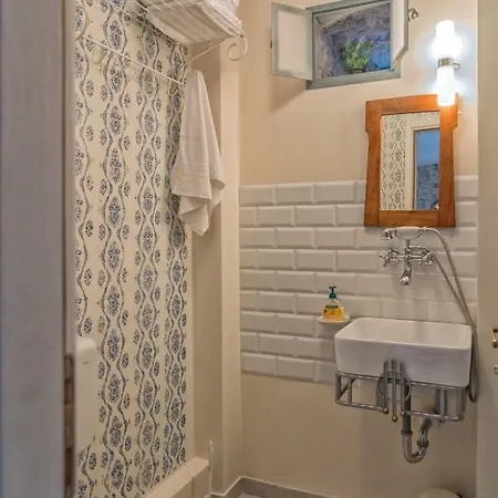 Small House *