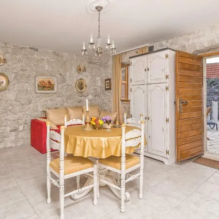 Small House Apartamento Podgrade (Split-Dalmatia)