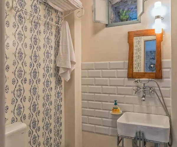 Apartment Small House Podgrade (Split-Dalmatia)