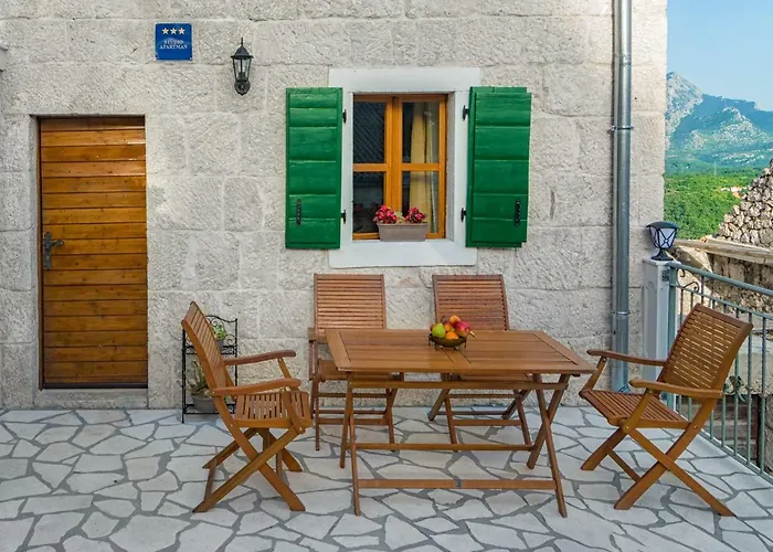 Small House Apartment