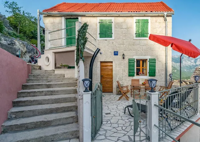 Small House Podgrade (Split-Dalmatia)